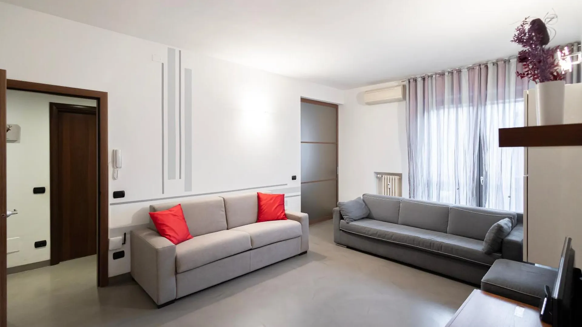 Splendido Quadrilocale Nel Cuore Dei Navigli Milan 0*,